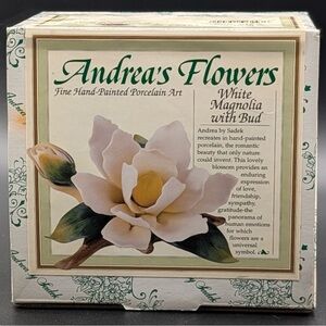 Andrea by Sadek Figurine White Magnolia Flower, Bud and Branch NIB! 15704